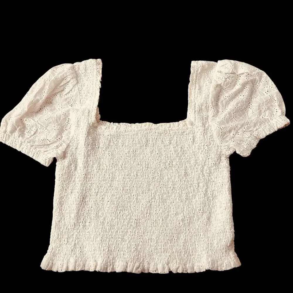 ASTR The Label Women’s Hudson Top White Eyelet Pique Smocked Bodice Size M NWOT - Picture 5 of 12